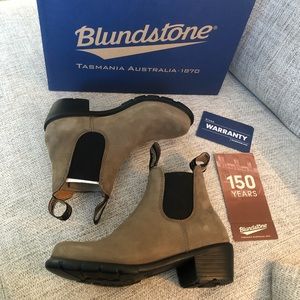 Blundstone 1961 heel series boots new in box stone nubuck